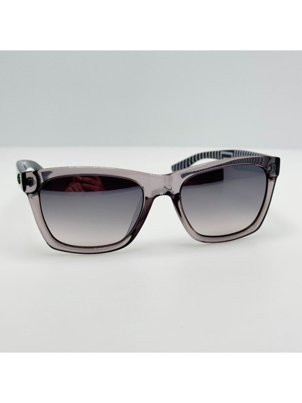 Lacoste Sunglasses L669S 035 Live 52-18-140